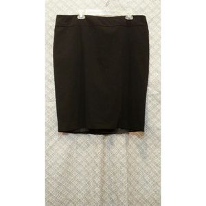 Mossimo Stretch Skirt .